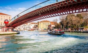 Speciale tour privato in barca sul Canal Grande con pranzo