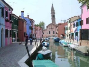 Venezia_in_tipica-barca_a_vela