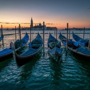 corciera notturna a Venezia