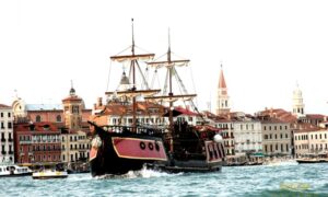 Crociera con Cena sul Galeone Veneziano