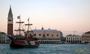 Crociera con Cena sul Galeone Veneziano